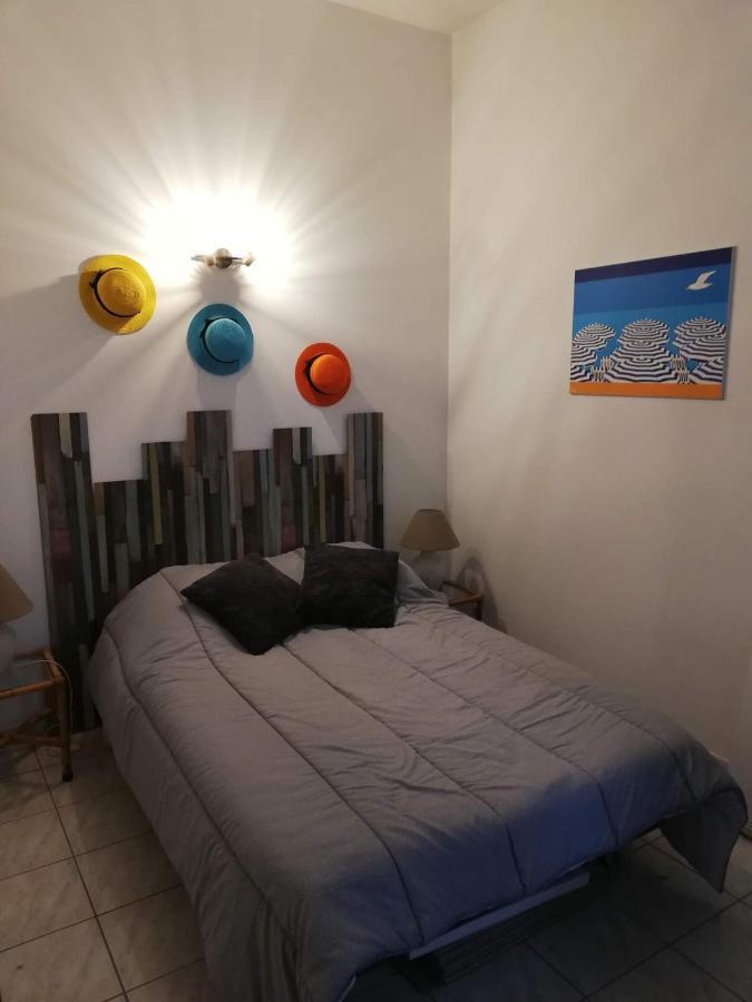 Orange: Appartement Pratique Et Idealement Place Orange  Exterior foto